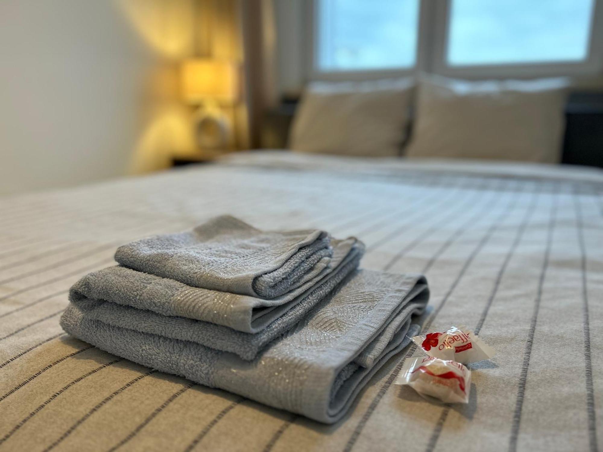 Apartament Z Widokiem Na Gdansk I Zatoke Free & Priv Parking Buitenkant foto