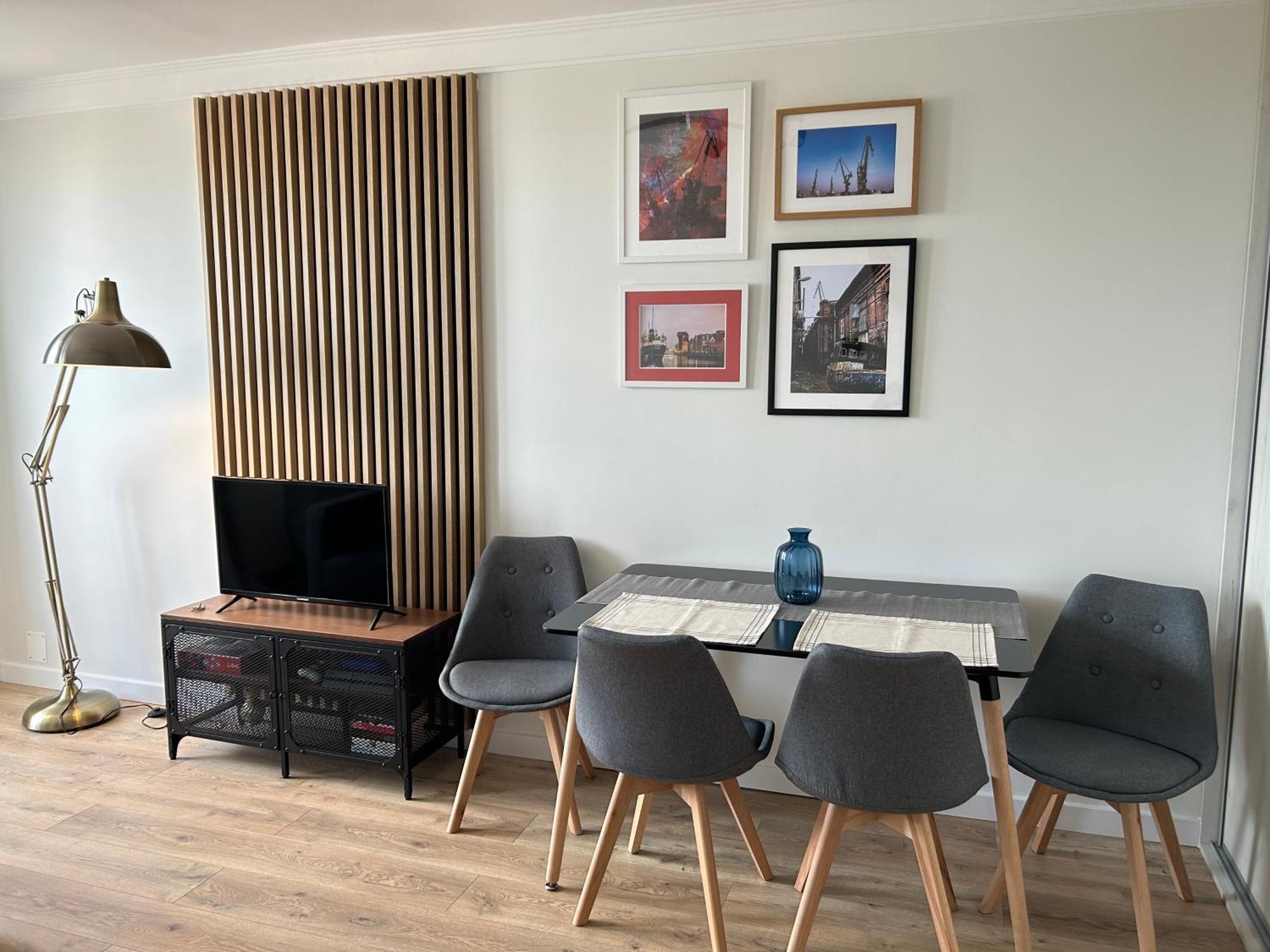 Apartament Z Widokiem Na Gdansk I Zatoke Free & Priv Parking Buitenkant foto